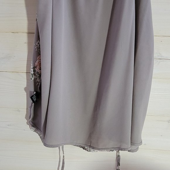 torrid size 0 grey floral top - Picture 3 of 4